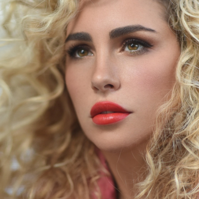 Picture of Ayri Shake