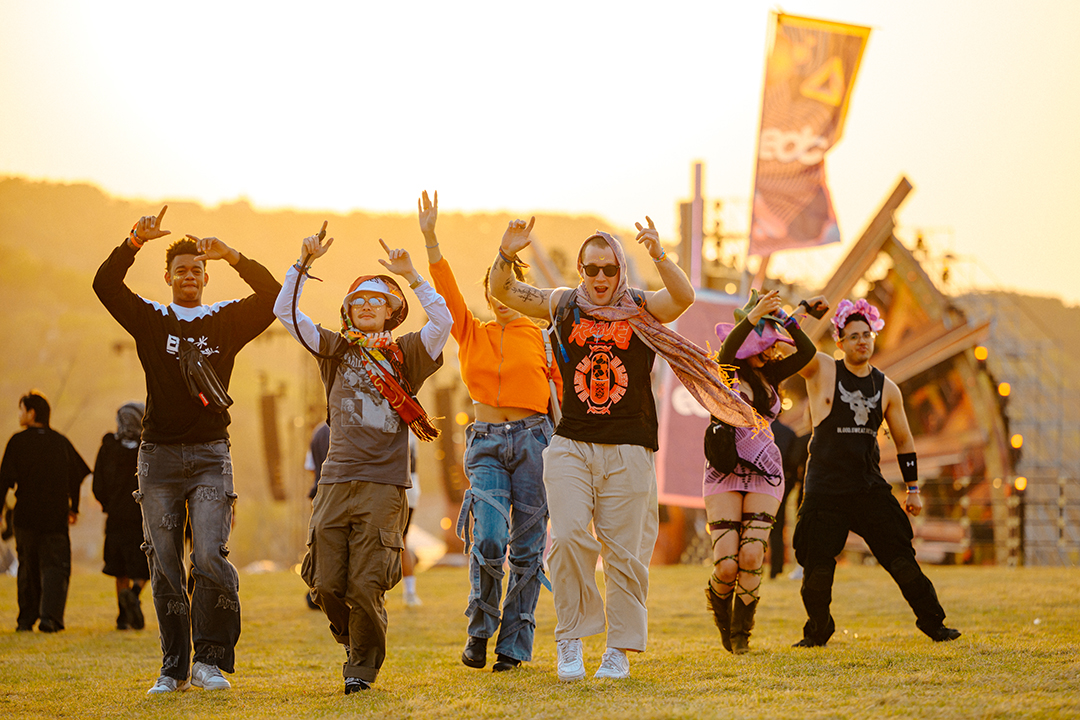 Become Someone Everyone Loves to Rave With