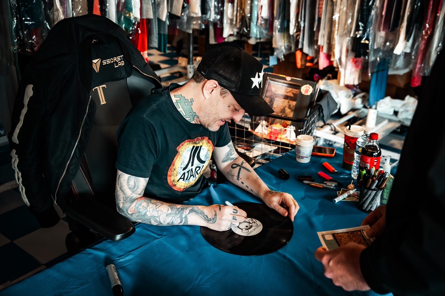 deadmau5 Seeks Help to Repay Long-Lost Internet Friend from Early Career