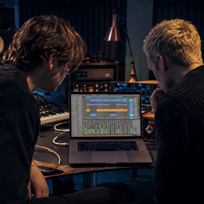 How To Make Music Like Radiohead: Production Lessons From 'Creep'