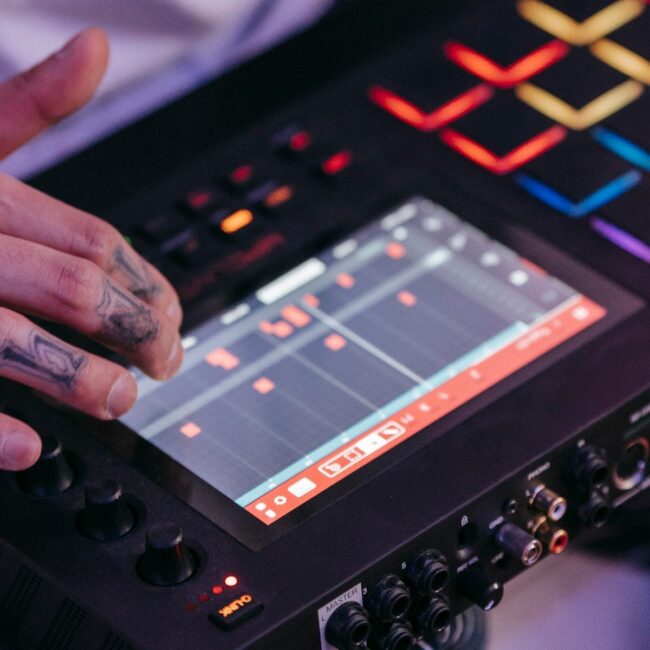 The Best Free Boom Bap Sample Packs to Elevate Your Beats