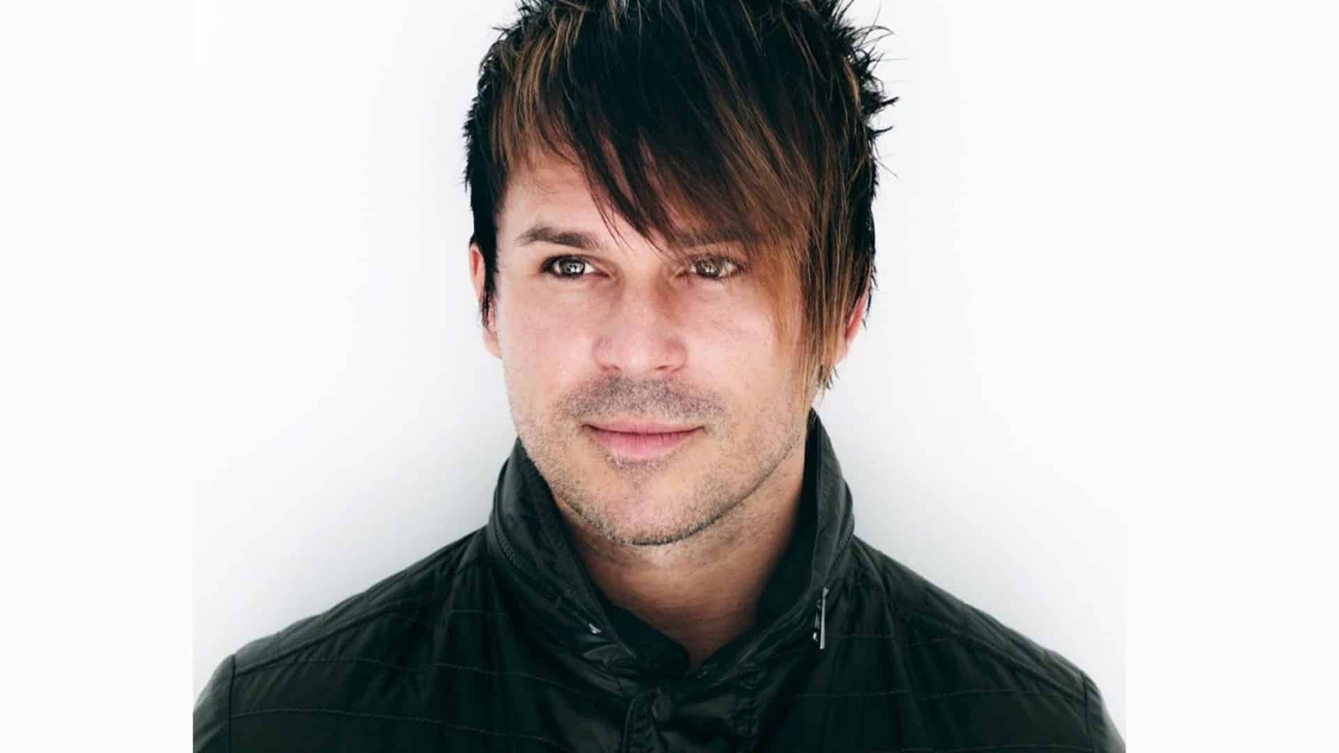 BT